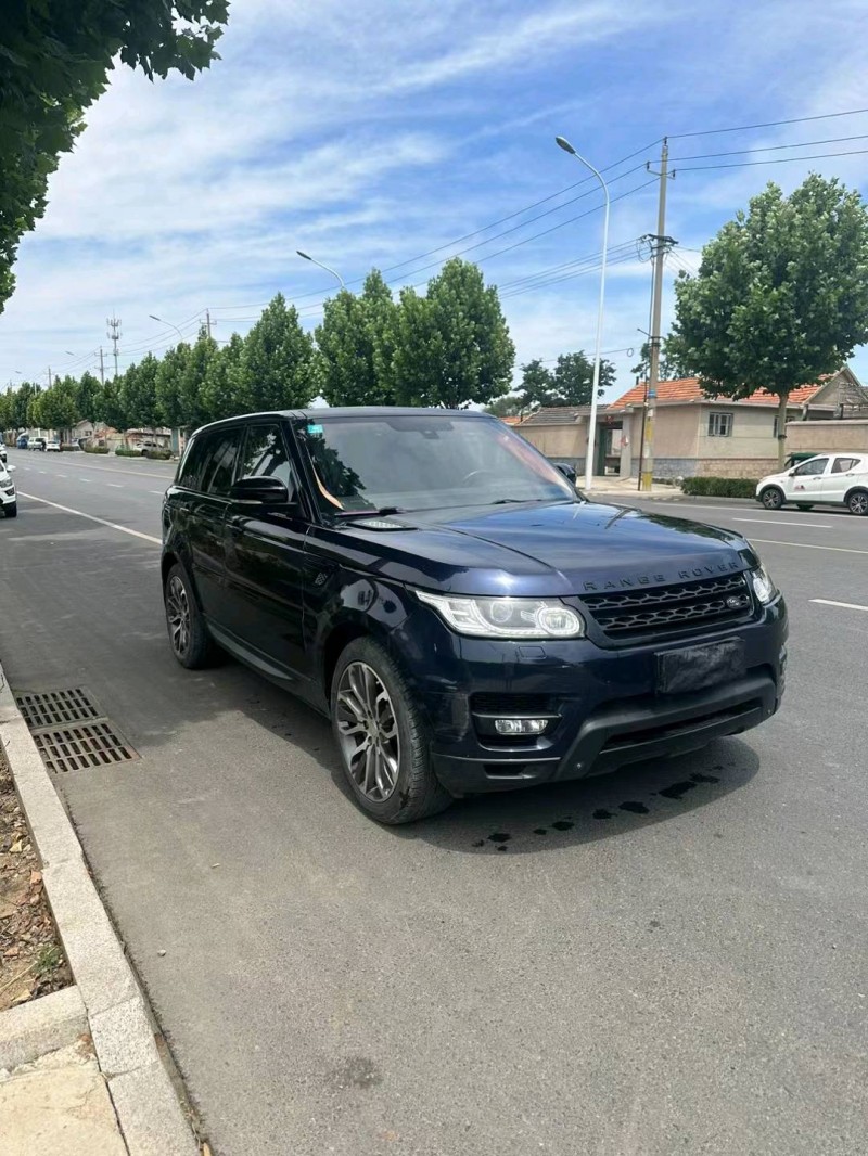 青岛14年路虎揽胜运动2