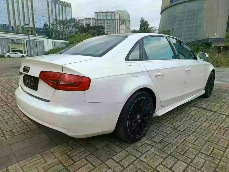 深圳14年奥迪A4L7