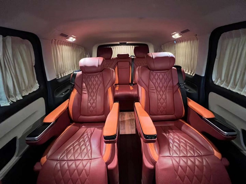 佛山21年奔驰威霆5