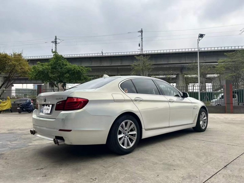 佛山13年宝马5系8
