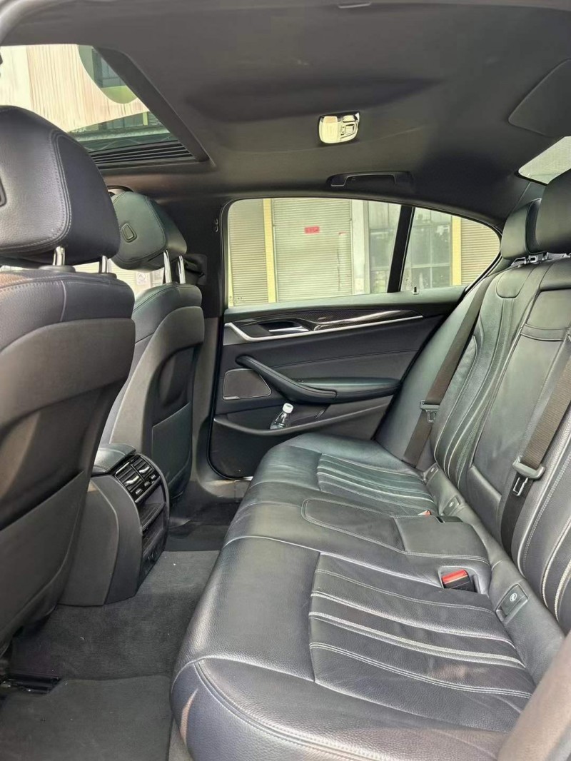 佛山17年宝马5系5