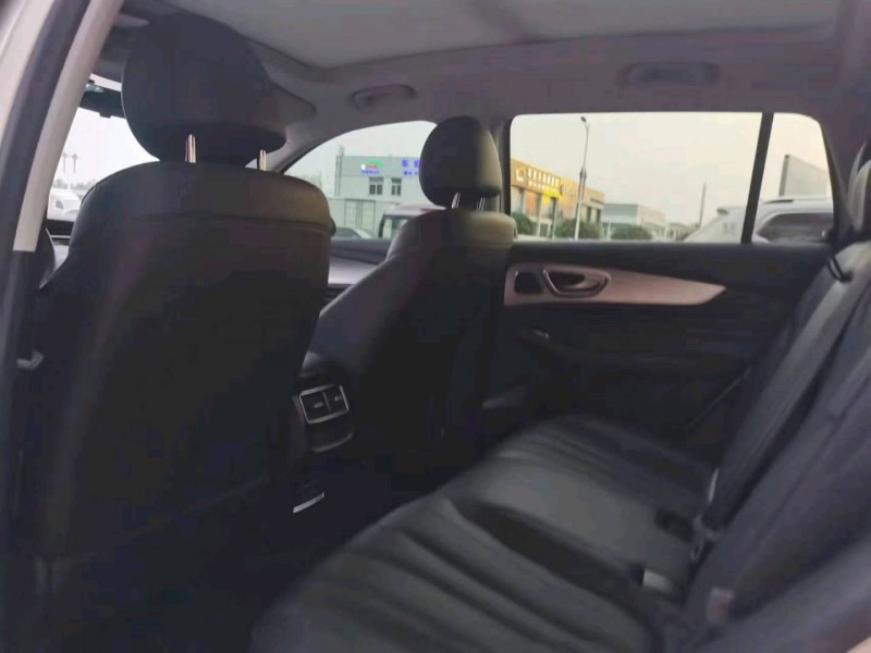 保定21年荣威RX54