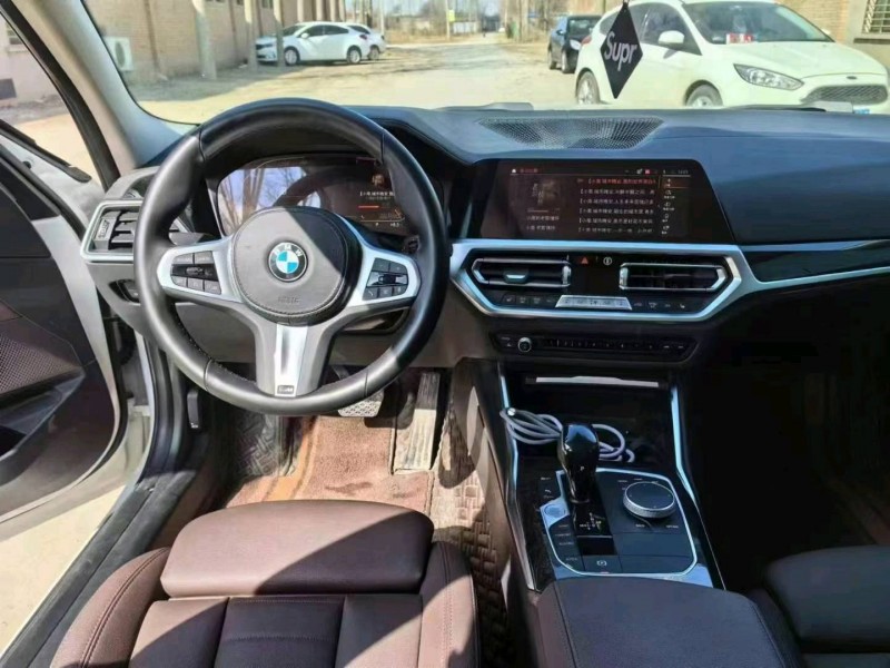 保定21年宝马3系8