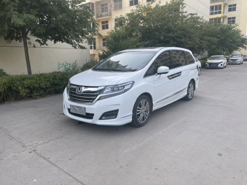 徐州18年本田艾力绅2