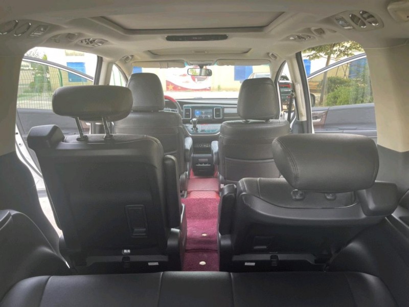 徐州18年本田艾力绅8