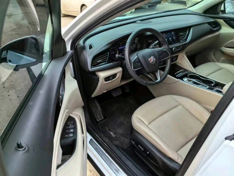 保定21年别克君威4