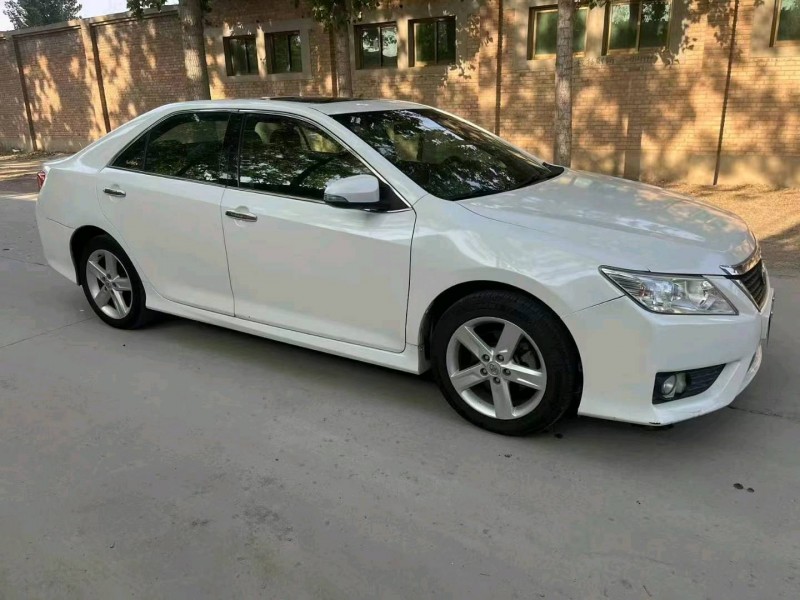 保定14年丰田凯美瑞2