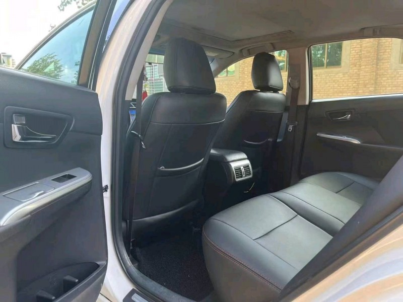 保定14年丰田凯美瑞7