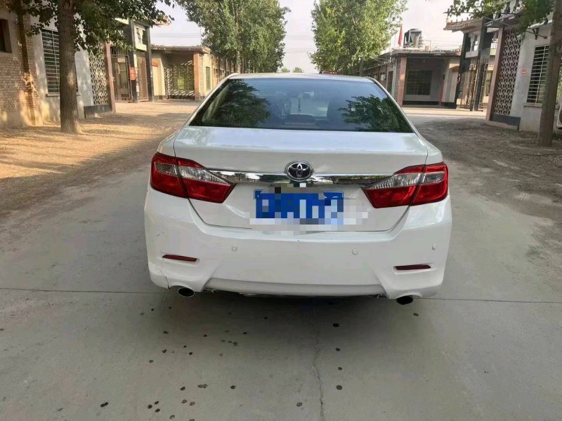 保定14年丰田凯美瑞9