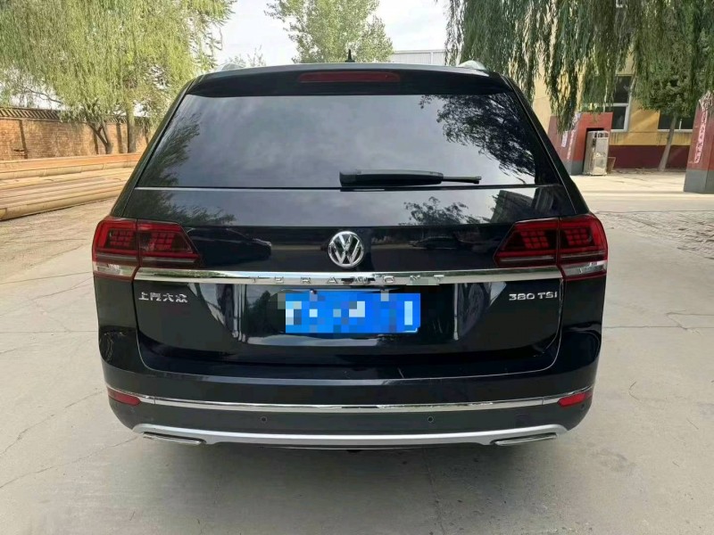 保定18年大众途昂9