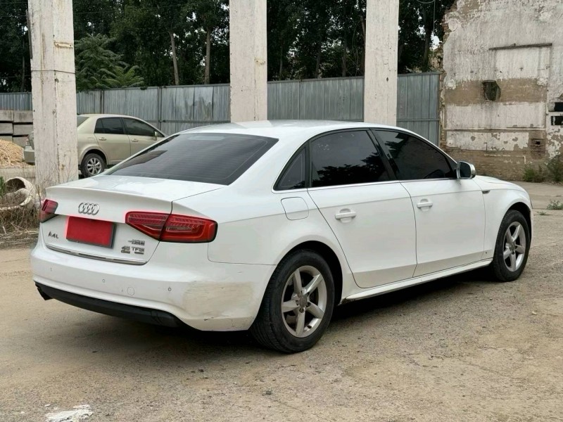 保定14年奥迪A4L8