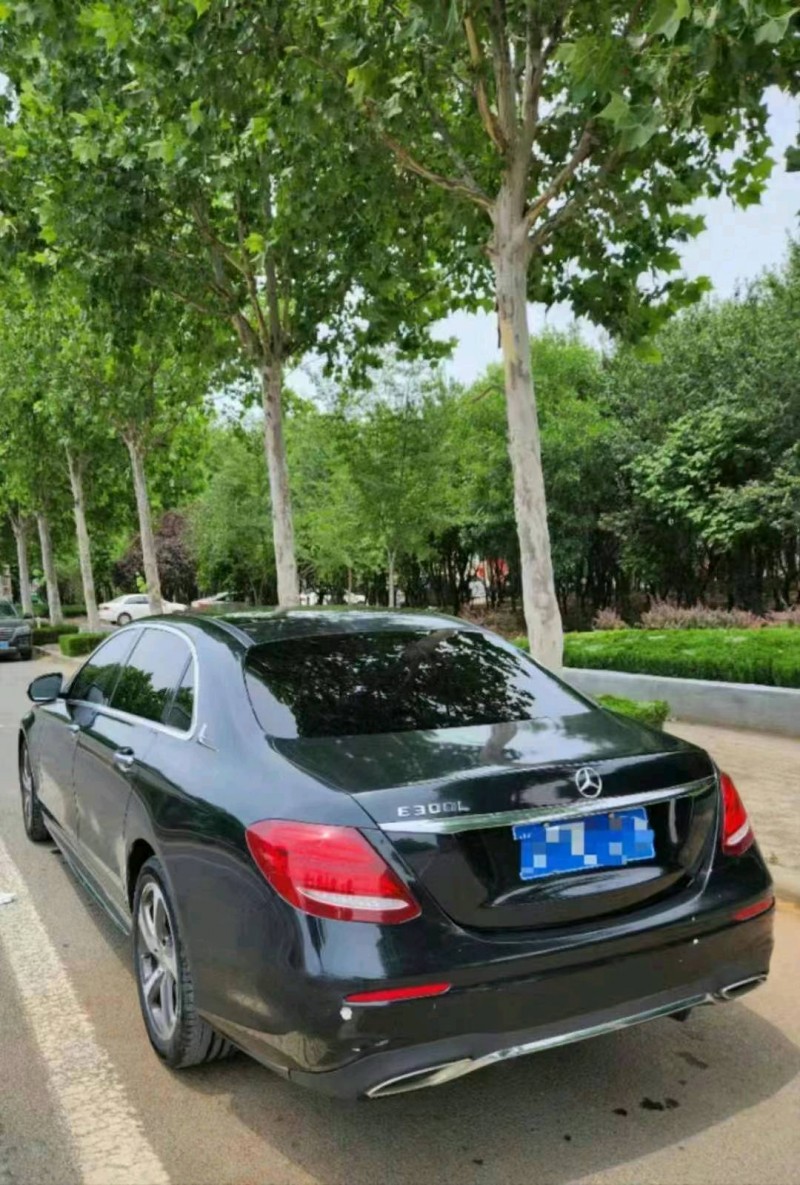 烟台17年奔驰E8