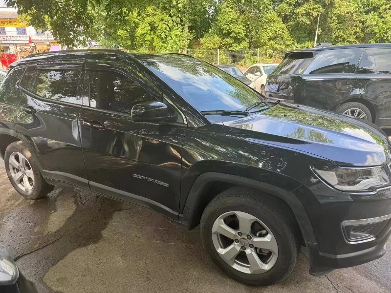 重庆20年Jeep指南者6