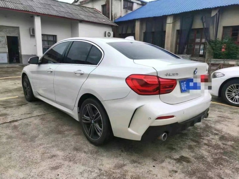 佛山21年宝马1系9