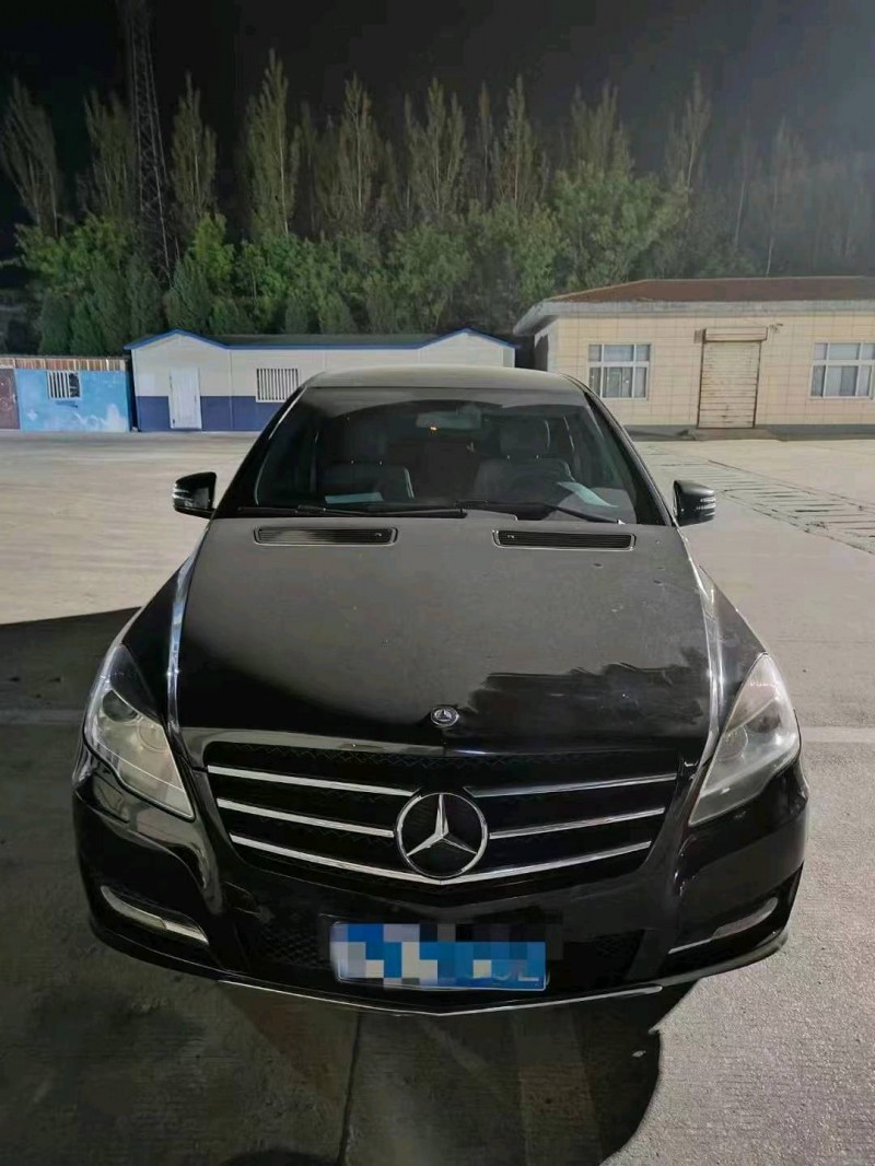 东营12年奔驰R1