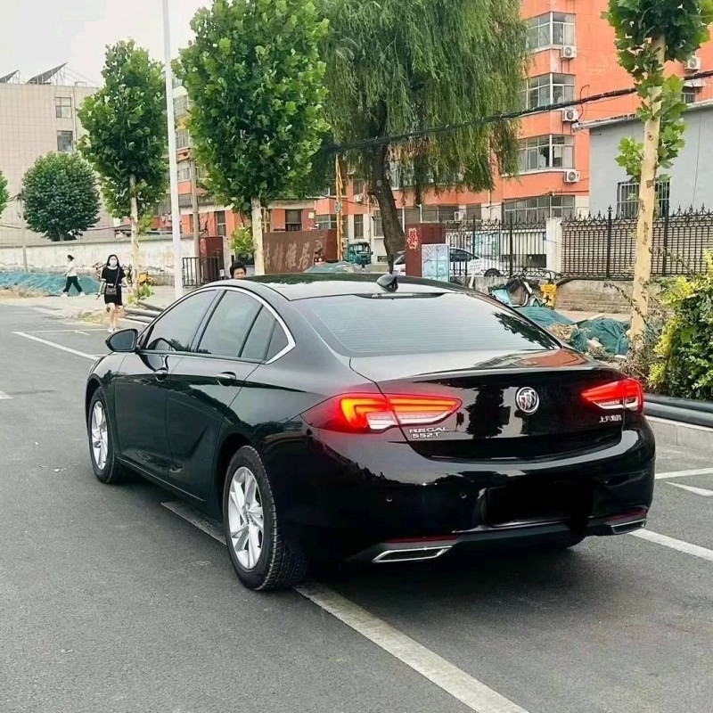 青岛23年别克君威7