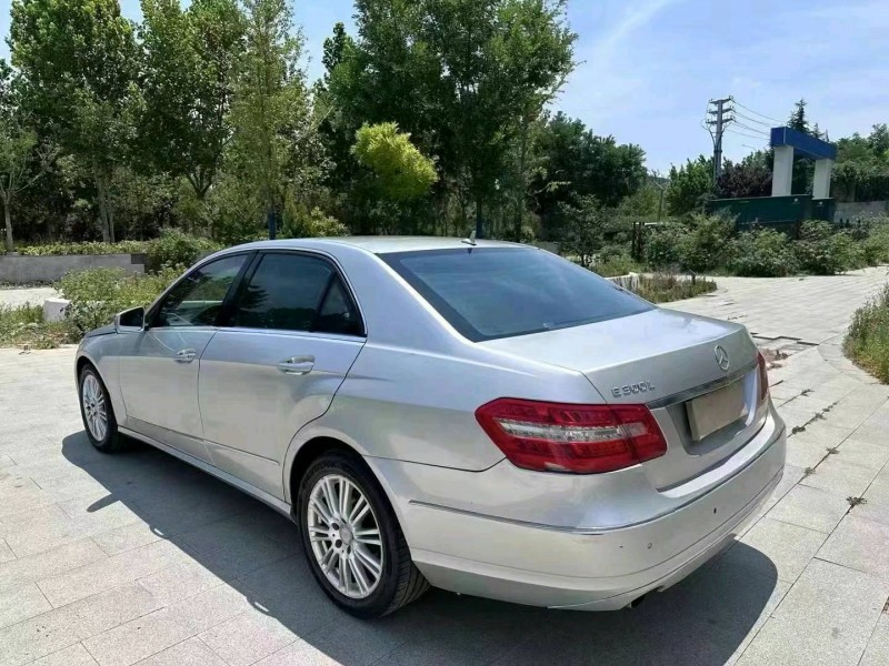 东营10年奔驰E5