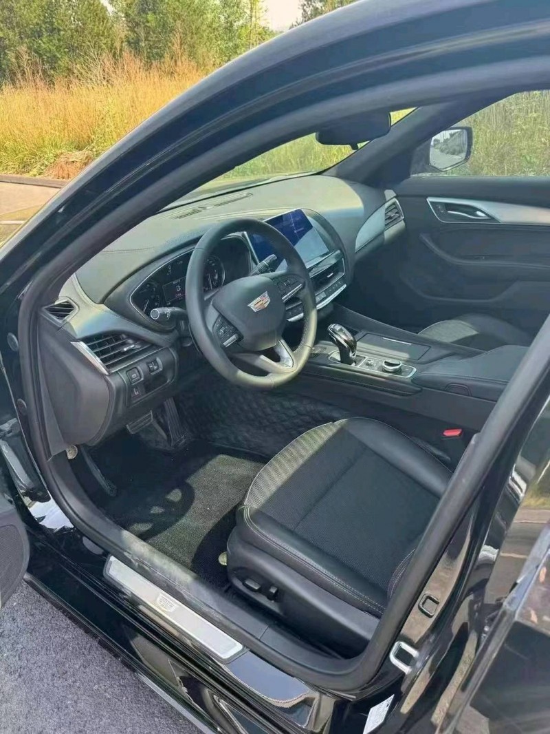 邯郸22年凯迪拉克CT58