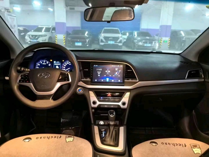 佛山17年现代领动8