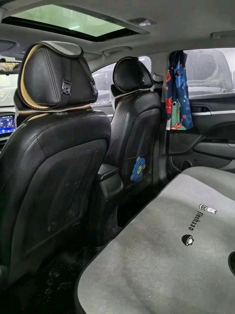 佛山17年现代领动9