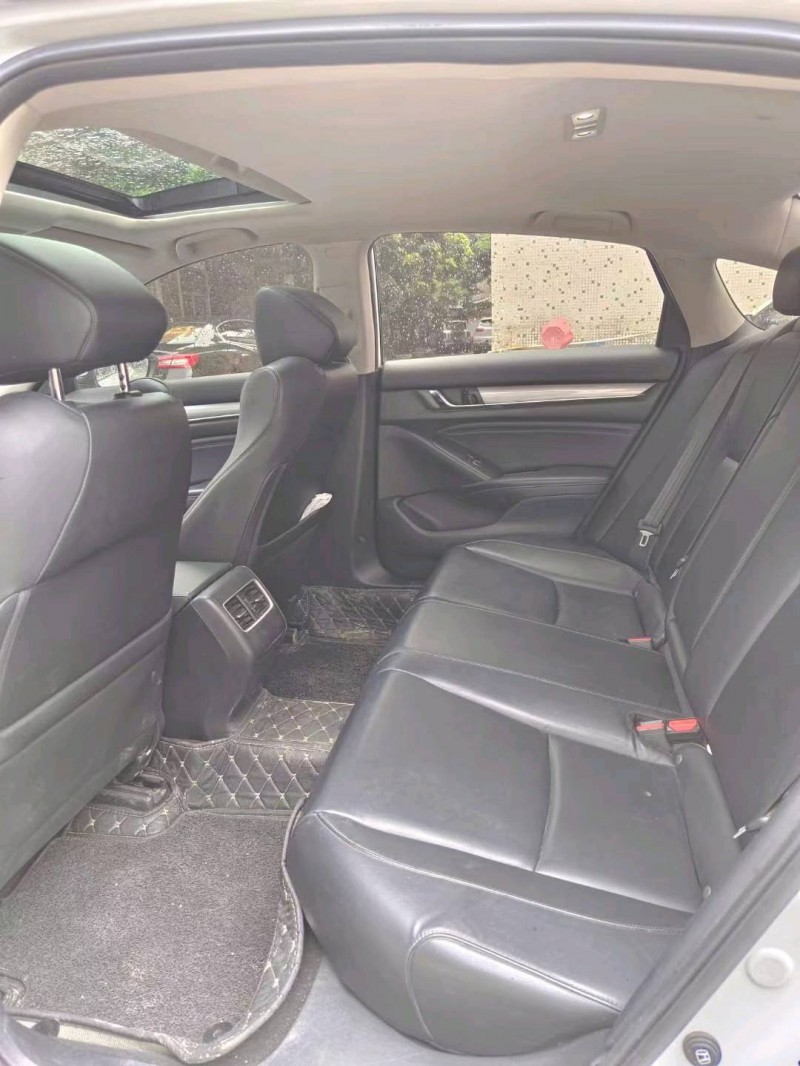 广州20年本田雅阁6