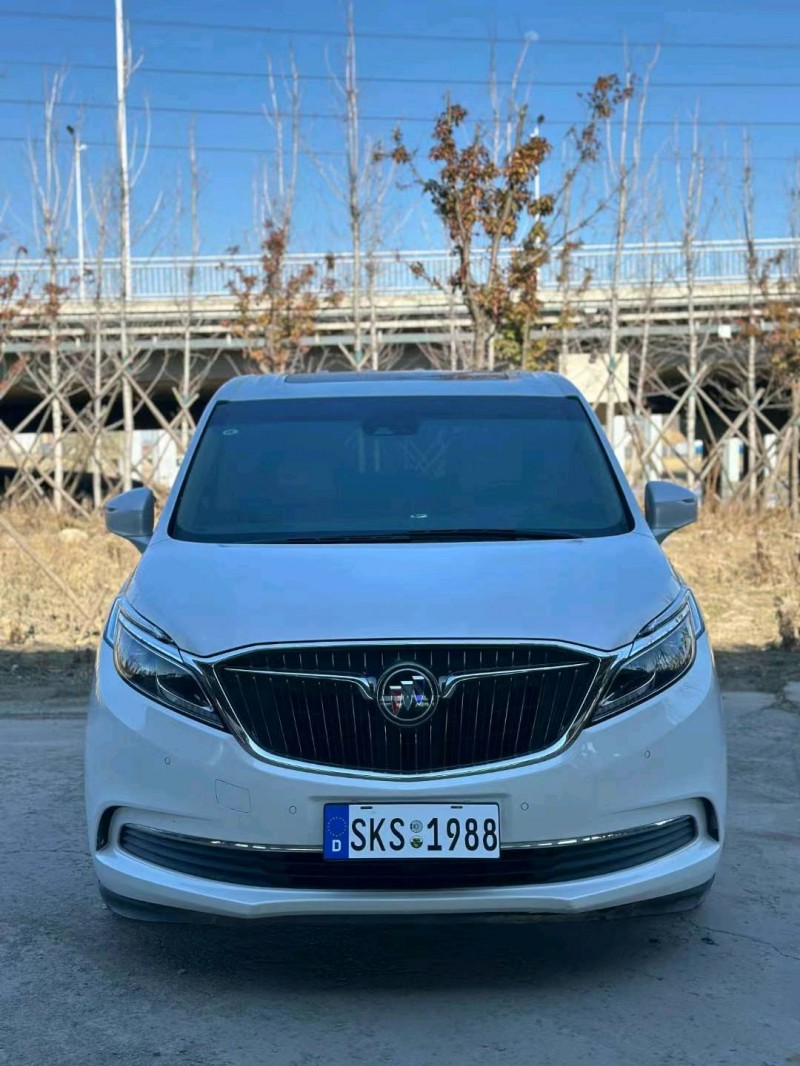 青岛21年别克GL81