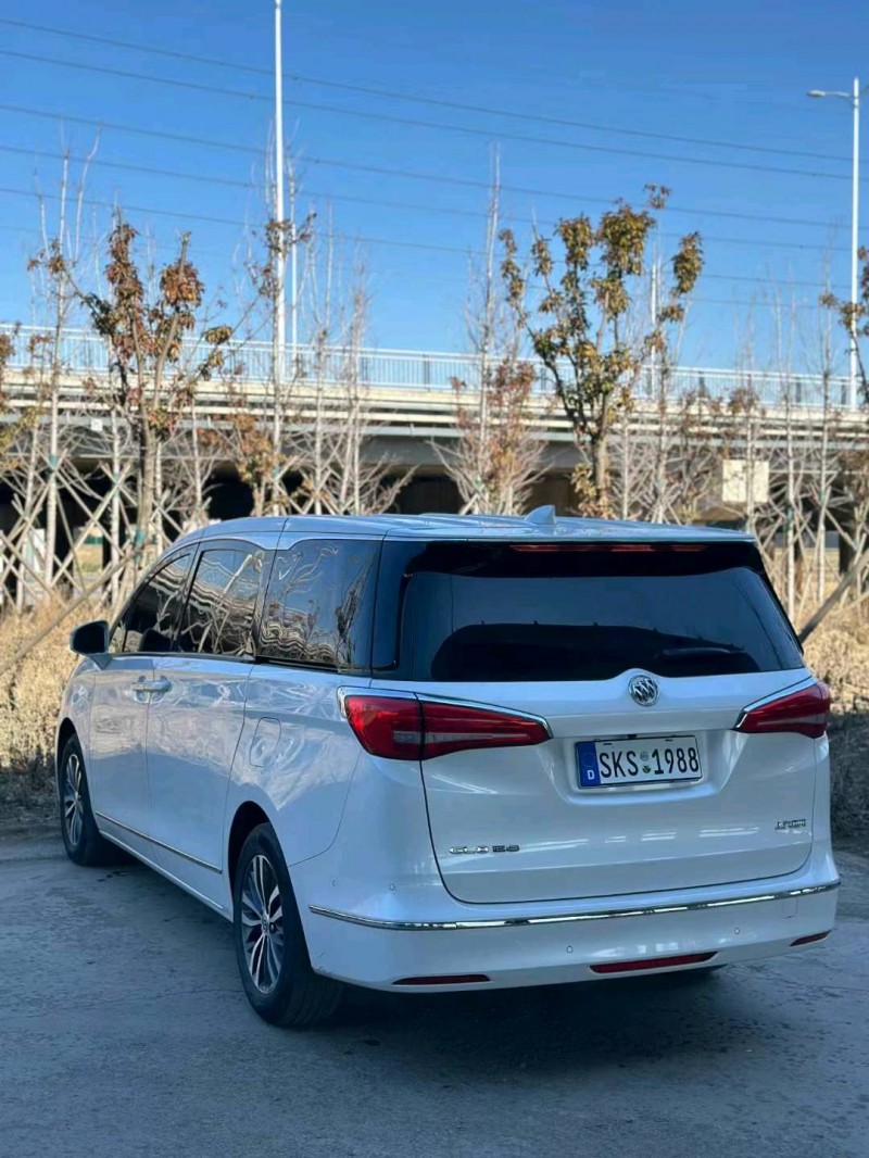 青岛21年别克GL87