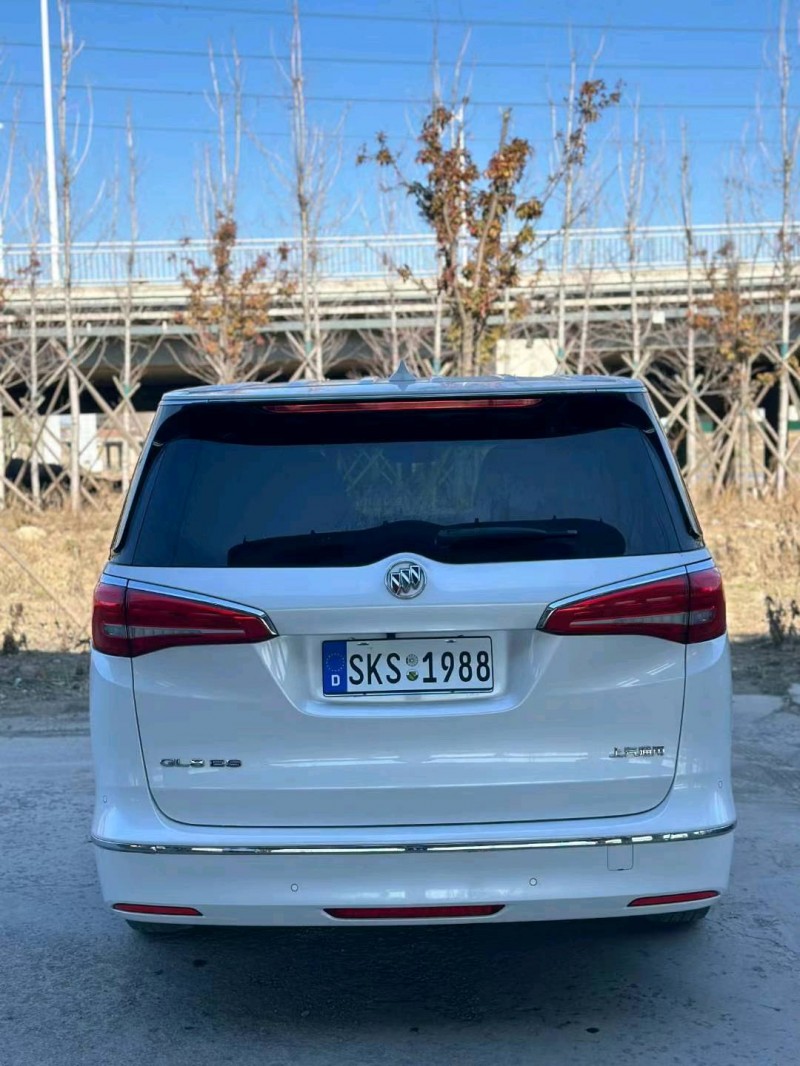 青岛21年别克GL89