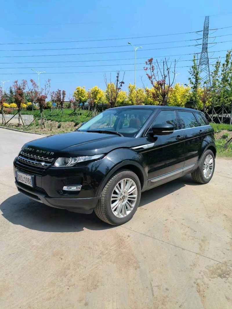 青岛14年路虎极光2