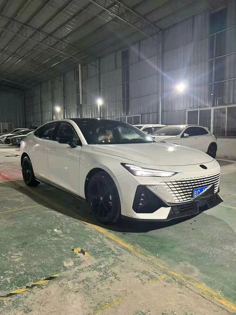 汕头23年长安汽车UNI-K8