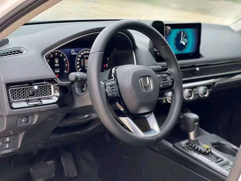 汕头23年本田型格5