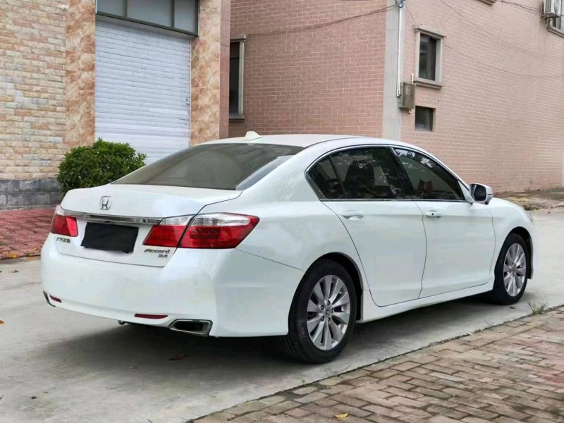 汕头14年本田雅阁5