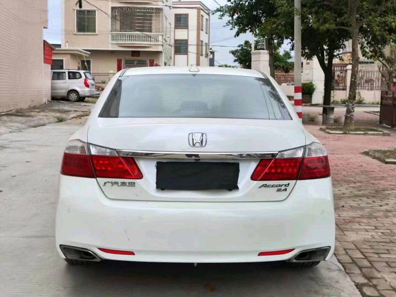 汕头14年本田雅阁8