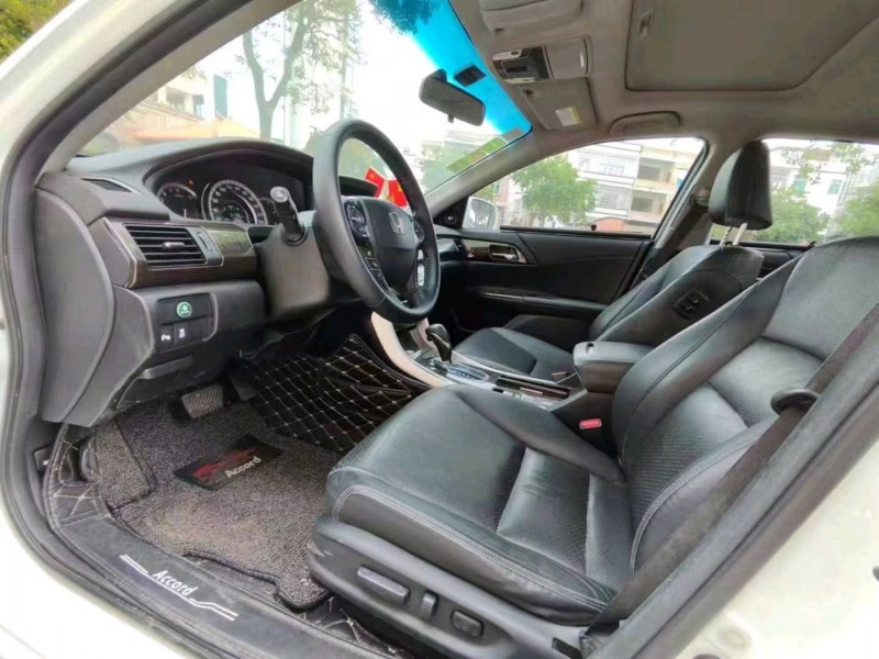 汕头14年本田雅阁9