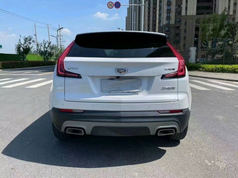 苏州20年凯迪拉克XT48