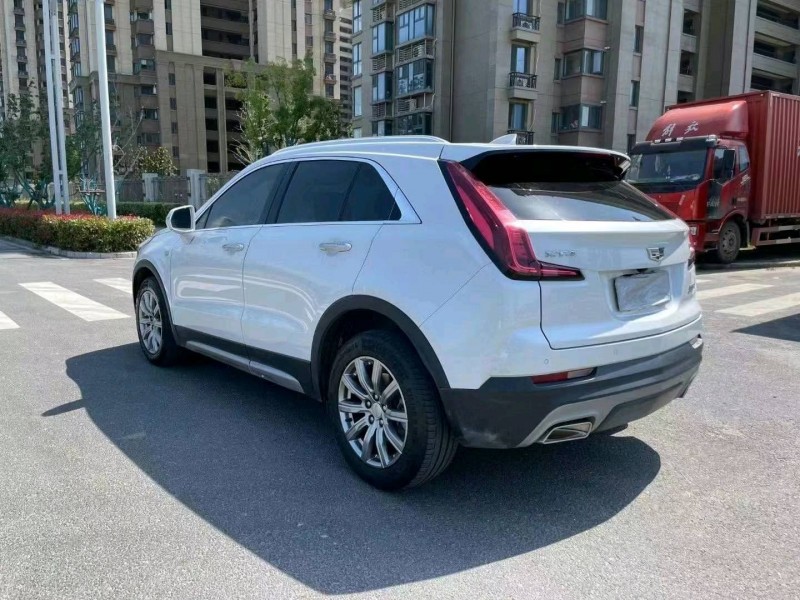 苏州20年凯迪拉克XT49