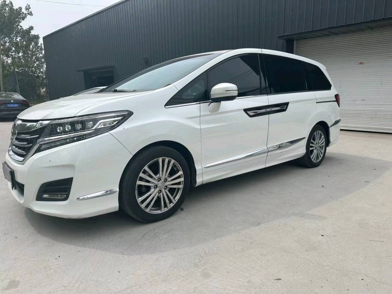 徐州17年本田艾力绅2