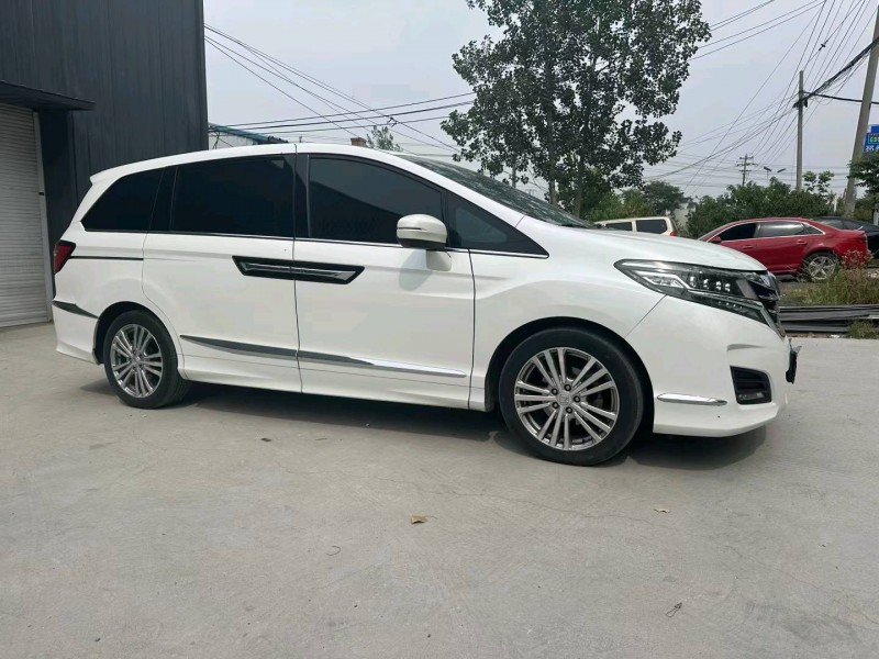 徐州17年本田艾力绅3