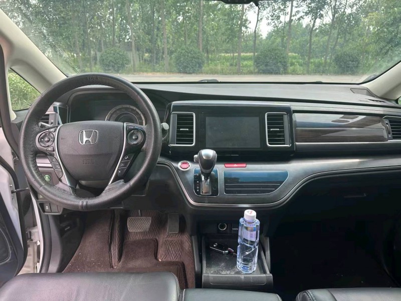 徐州17年本田艾力绅4