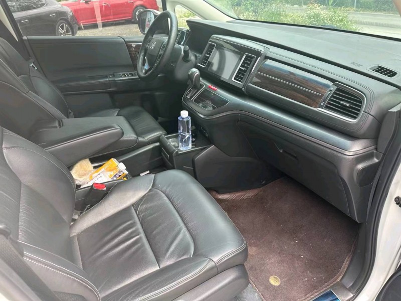 徐州17年本田艾力绅8