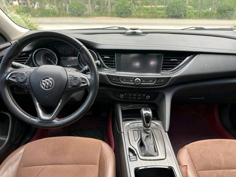 徐州19年别克君威4