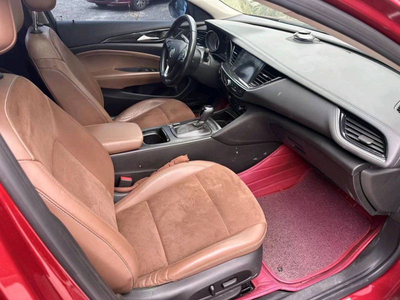 徐州19年别克君威8