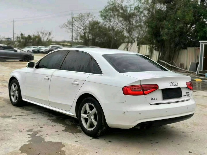 佛山13年奥迪A4L7