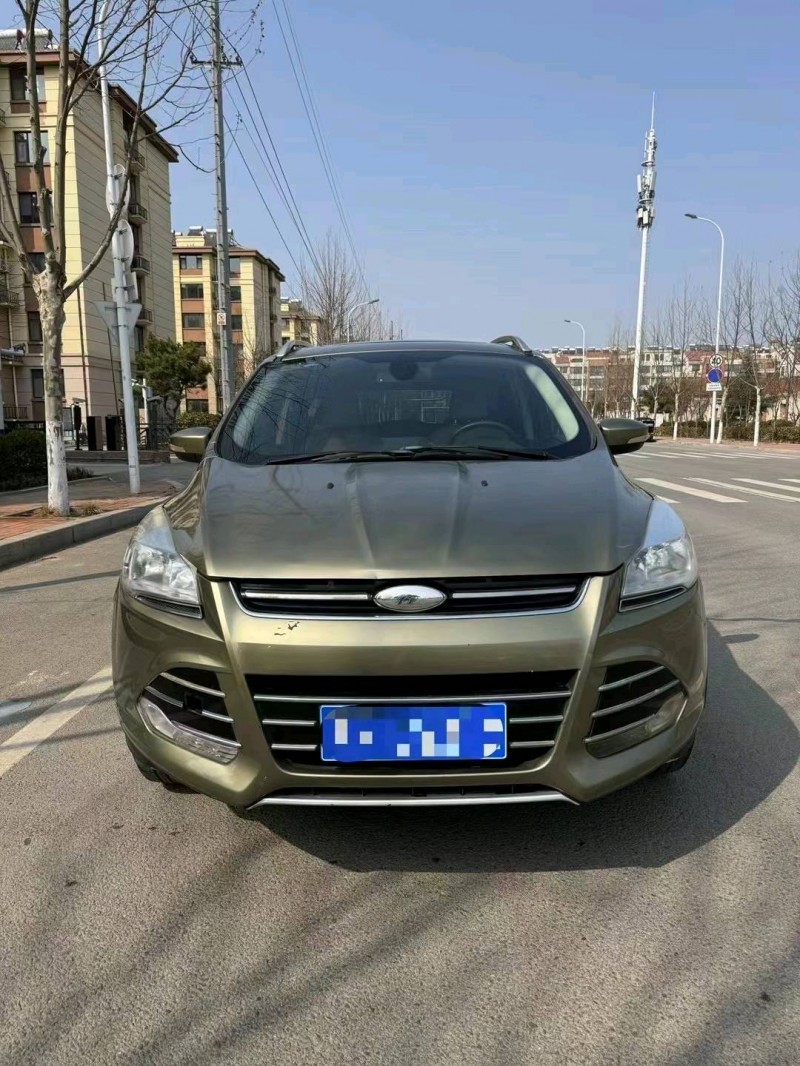 青岛13年福特翼虎1