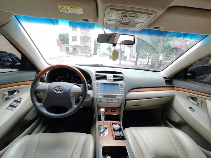 佛山10年丰田凯美瑞5