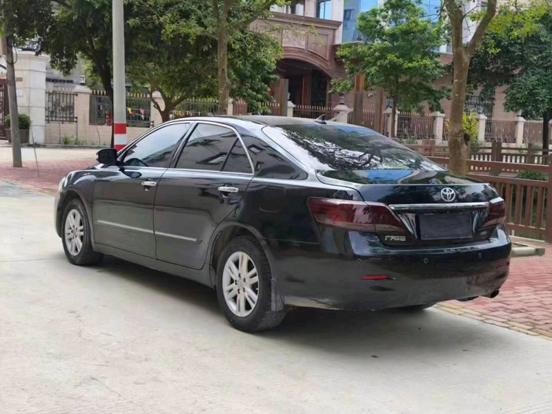 佛山10年丰田凯美瑞8