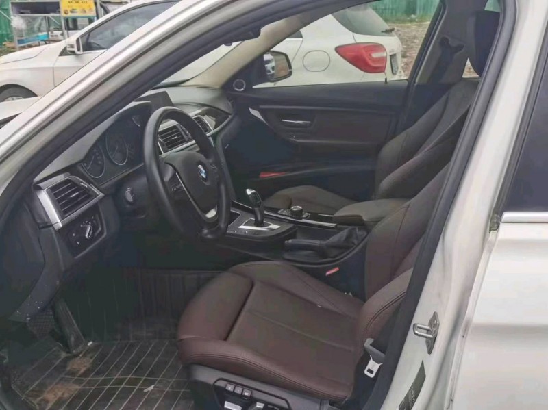 郑州18年宝马3系7