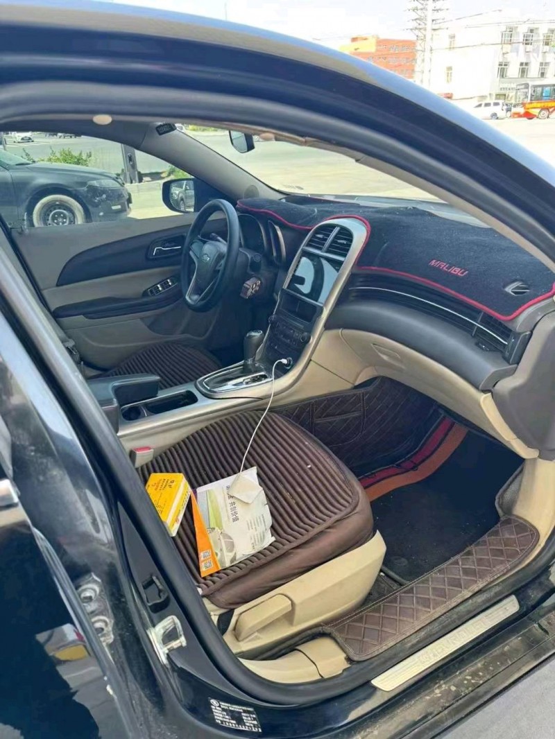 保定14年雪佛兰迈锐宝8