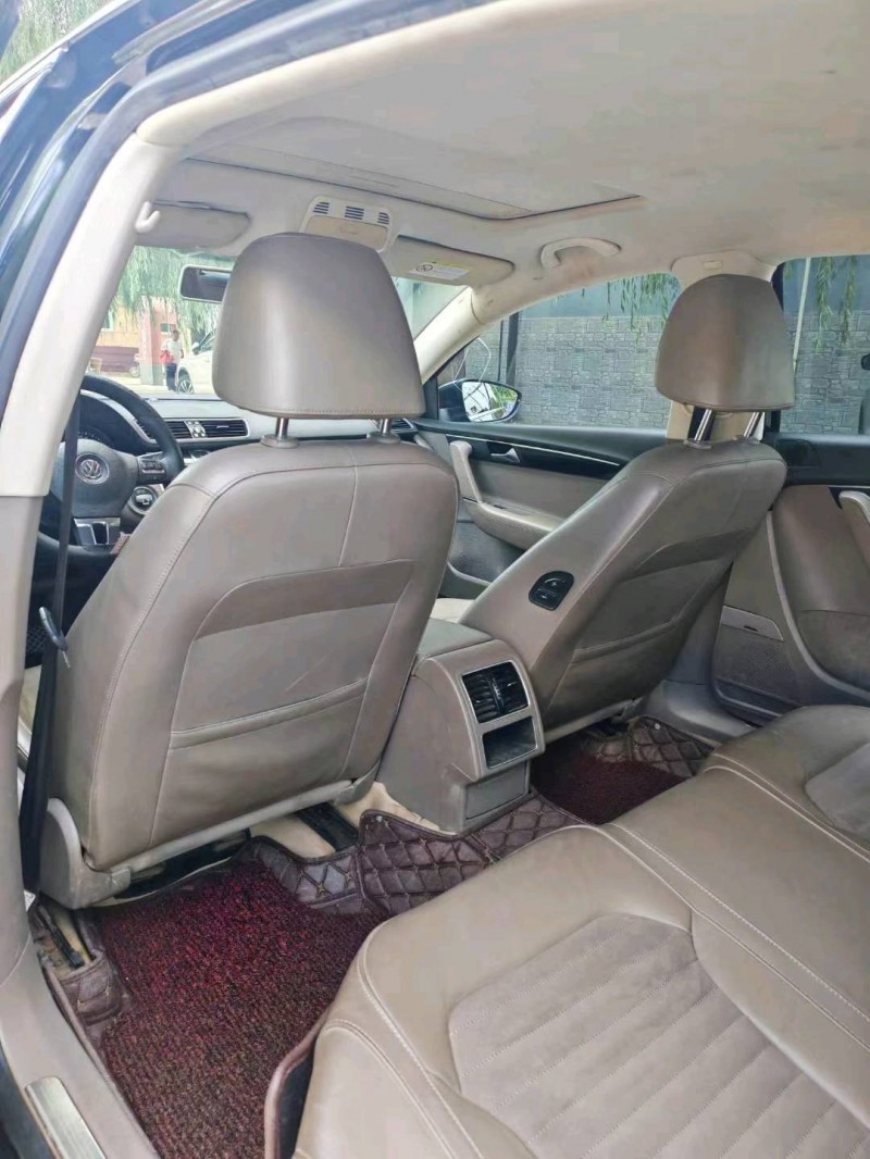 保定14年大众迈腾8