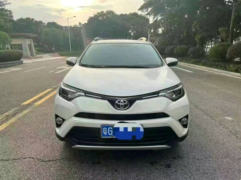 汕头18年丰田RAV4荣放1